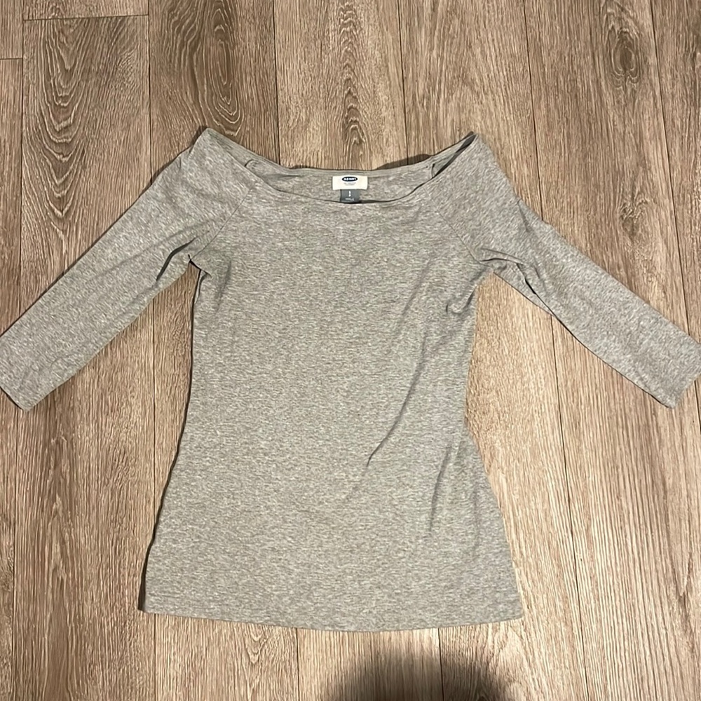 Old navy women’s small petit grey long sleeve